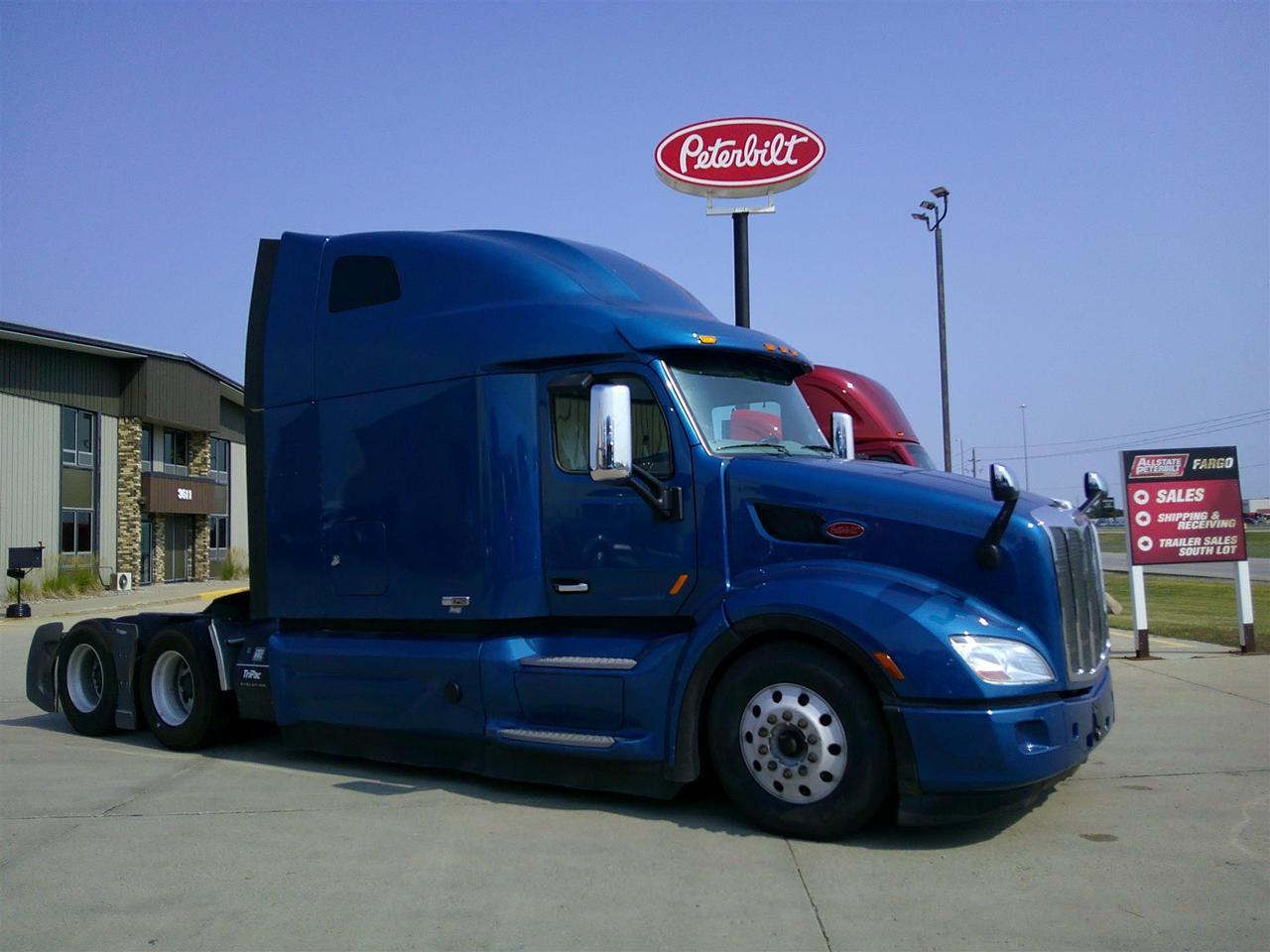 2021 Peterbilt 579 Sleeper