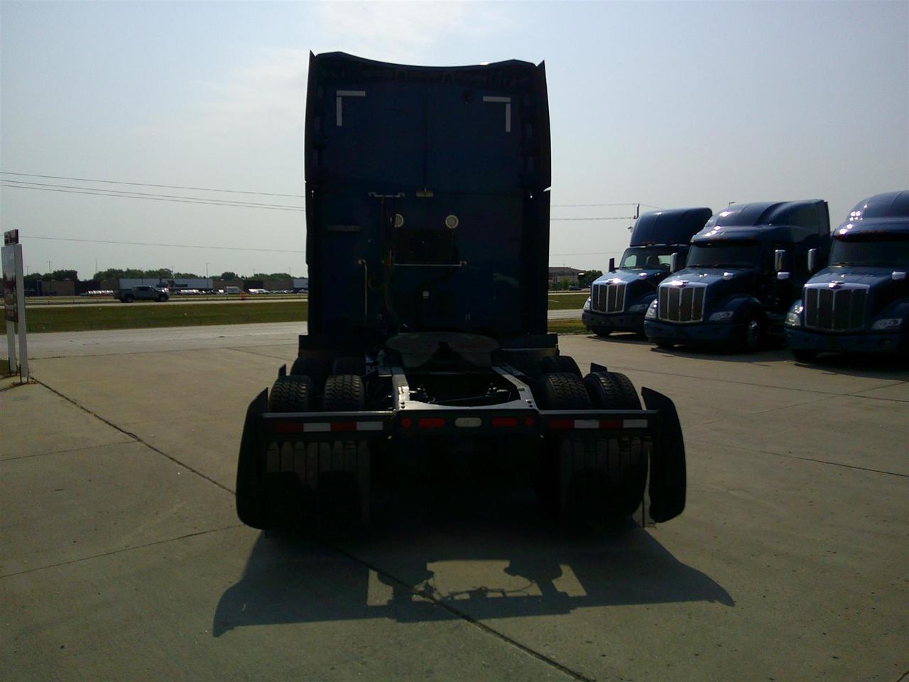 2021 Peterbilt 579 in Fargo, ND — photo 6