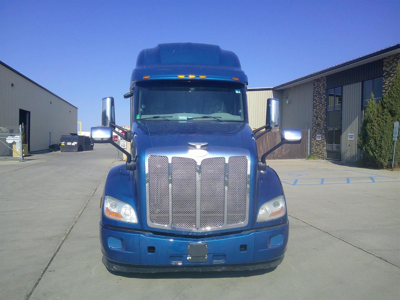 2021 Peterbilt 579 Sleeper