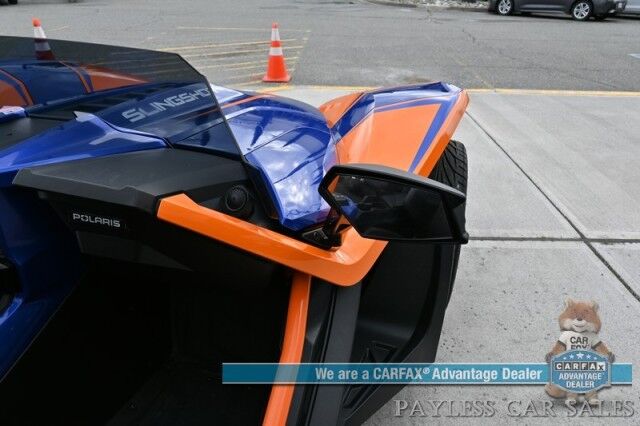 2021 Polaris Slingshot R / 2.0L I4 / Automatic / Push Button Start / Navigation / Bluetooth / Back Up Camera / Rockford Fosgate Speakers / Cruise Control / LED Headlights & Taillights / Aluminum Wheels / Only 4K Miles Wasilla AK