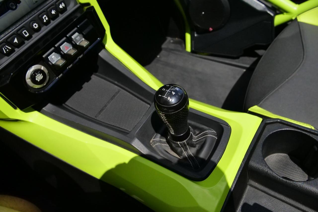 2021 Polaris Slingshot R Limited / Neon Fade / Tech PKG 3 / Stage 2 Audio! Lincolnton NC