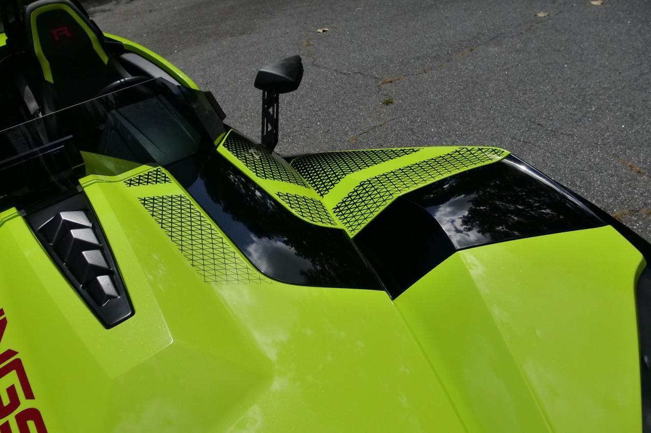 2021 Polaris Slingshot R Limited / Neon Fade / Tech PKG 3 / Stage 2 Audio! Lincolnton NC
