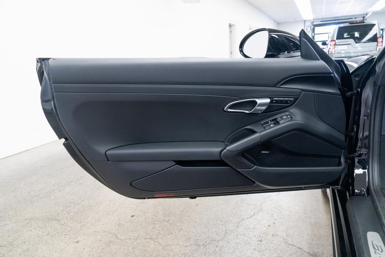 2021 Porsche 718 Boxster 6-Speed Manual Vented Seats Bose Audio Portland OR