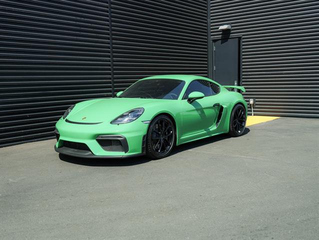 2021 Porsche 718 Cayman GT4