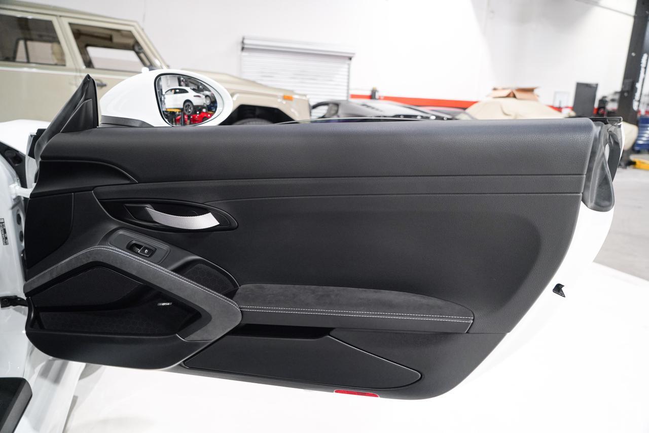 2021 Porsche 718 Cayman GT4 Tampa FL