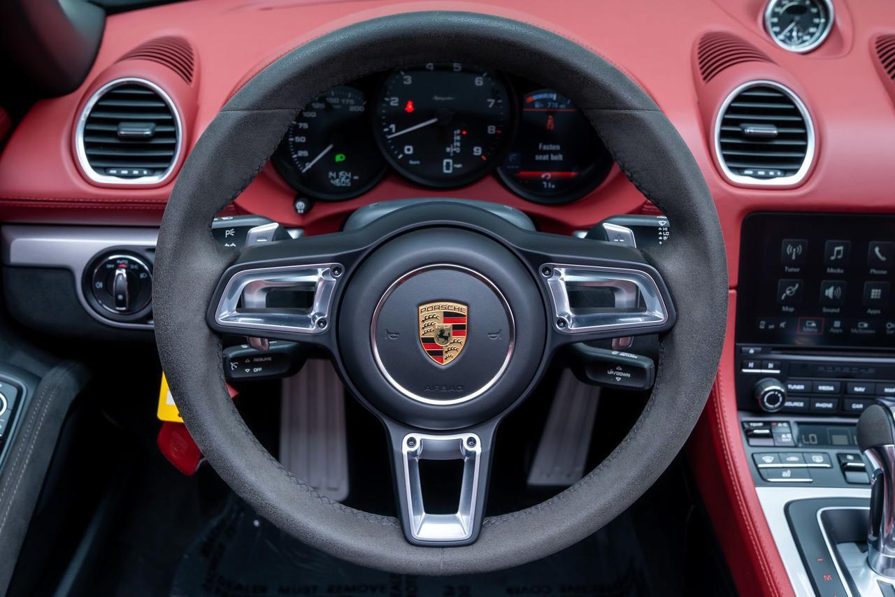 2021 Porsche 718 Spyder Roadster Spyder Classic Interior Package / PDK / B Portland OR