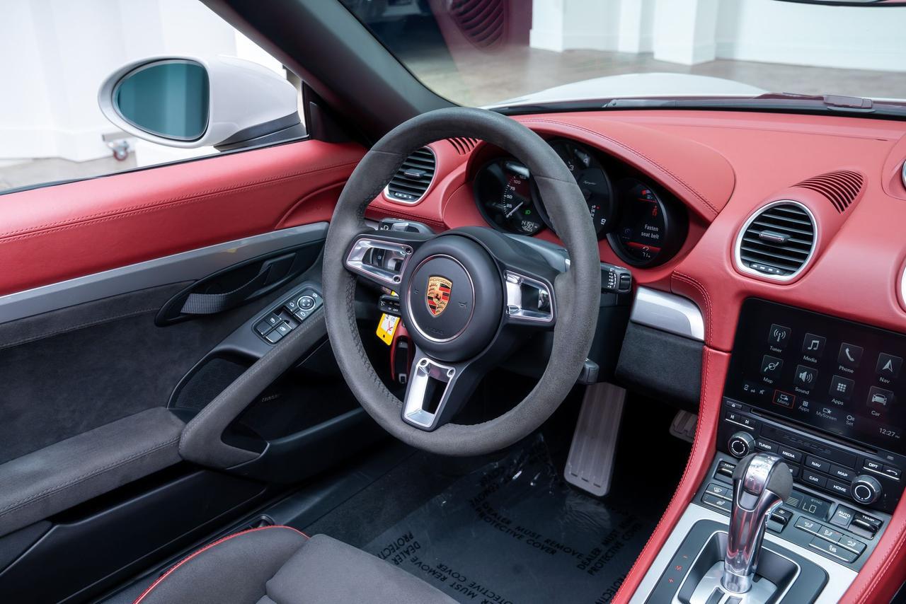 2021 Porsche 718 Spyder Roadster Spyder Classic Interior Package / PDK / B Portland OR