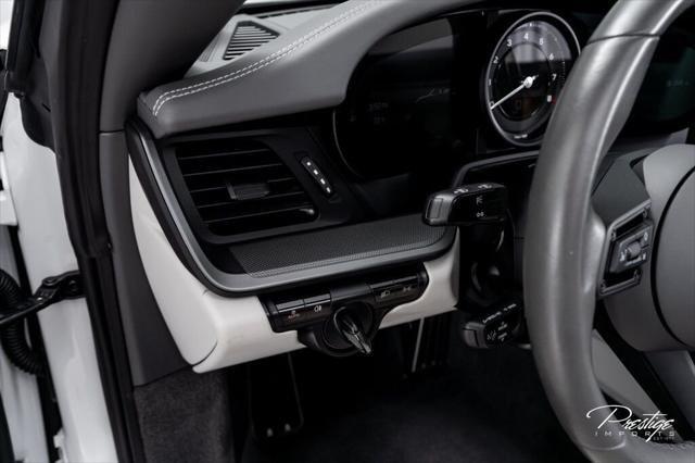 2021 Porsche 911 Carrera Cabriolet North Miami Beach FL