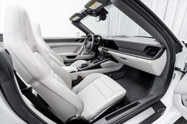 2021 Porsche 911 Carrera Cabriolet North Miami Beach FL