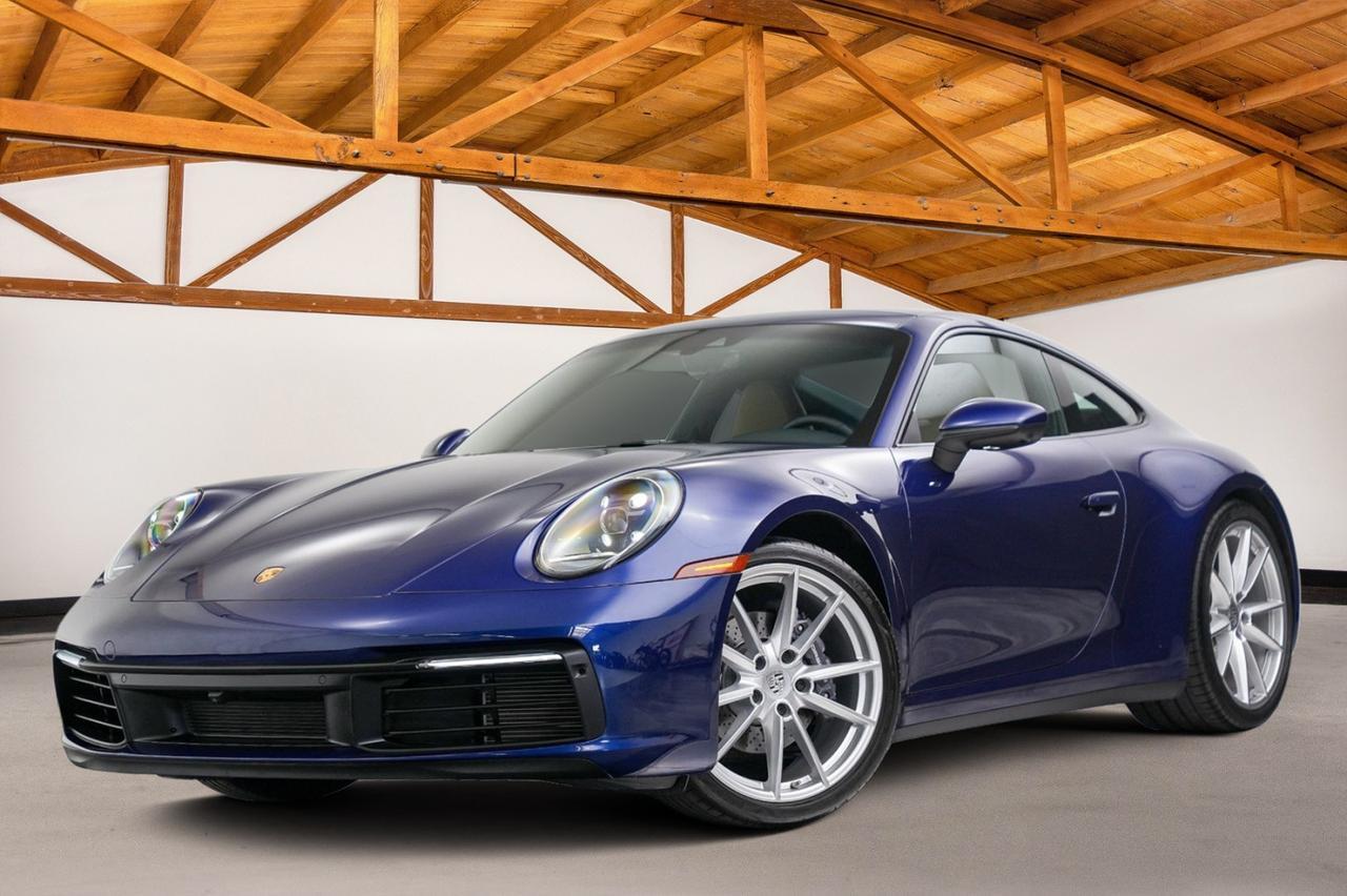 2021 Porsche 911 Carrera
