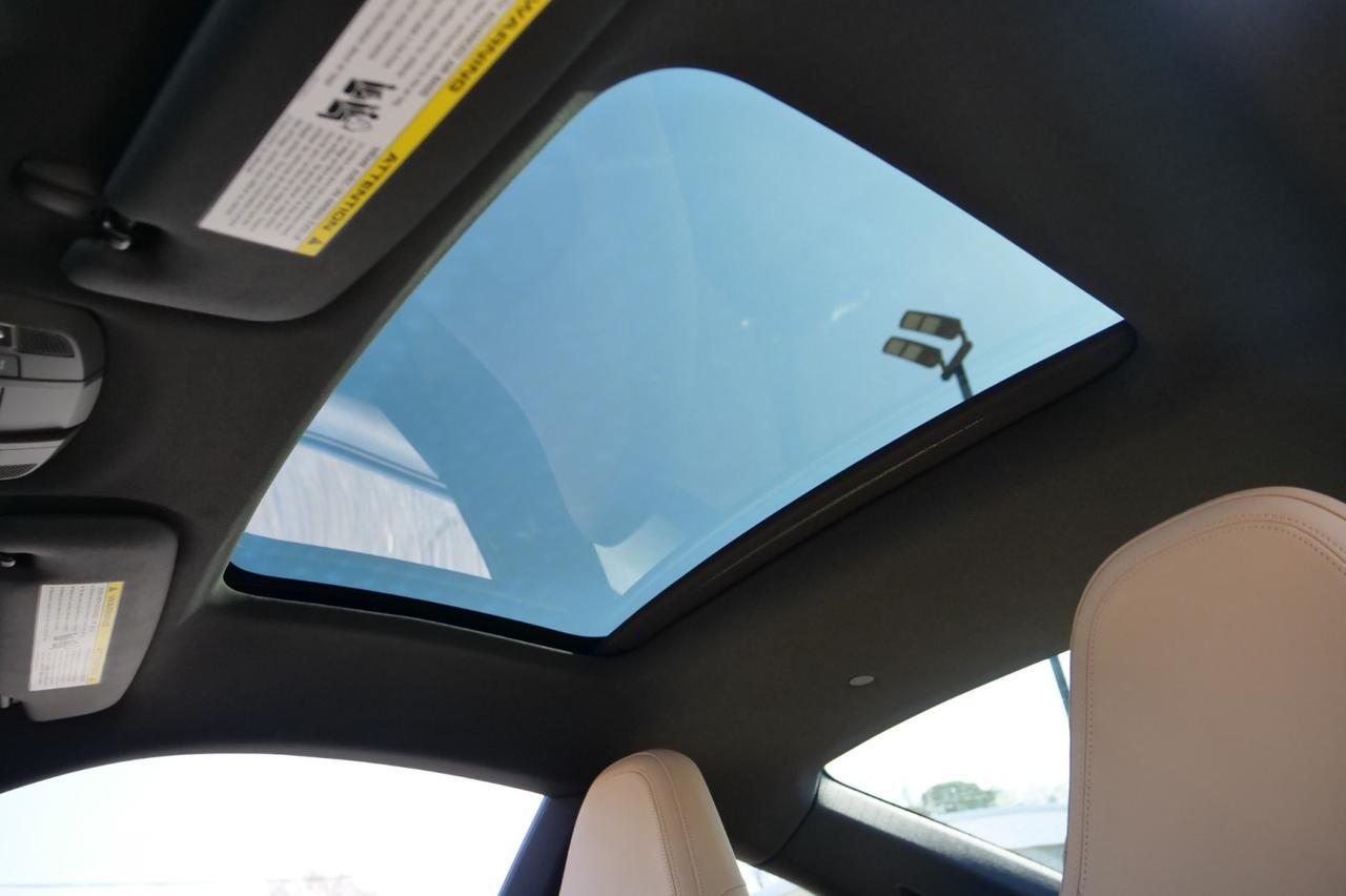 2021 Porsche 911 Carrera / Premium Package / Front Axle System! Lincolnton NC