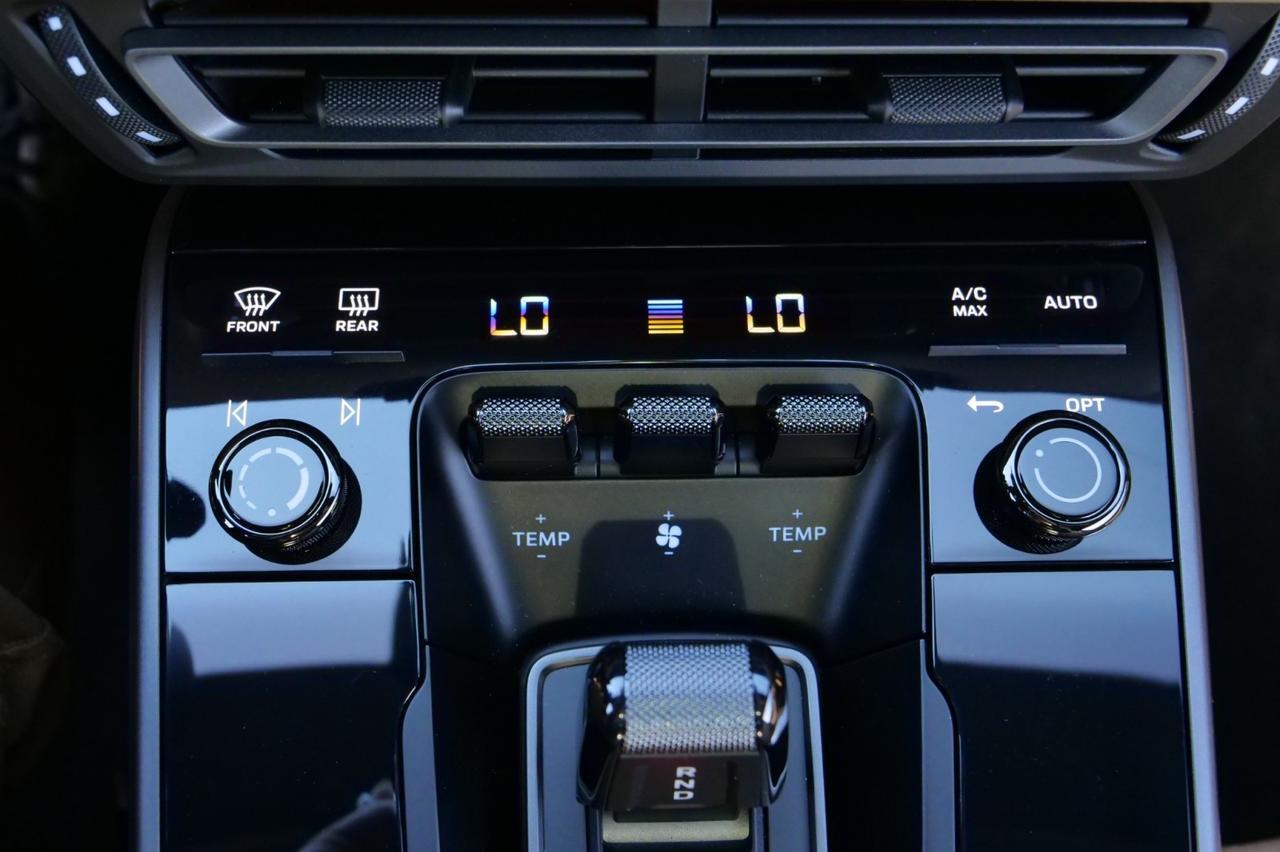 2021 Porsche 911 Carrera / Premium Package / Front Axle System! Lincolnton NC