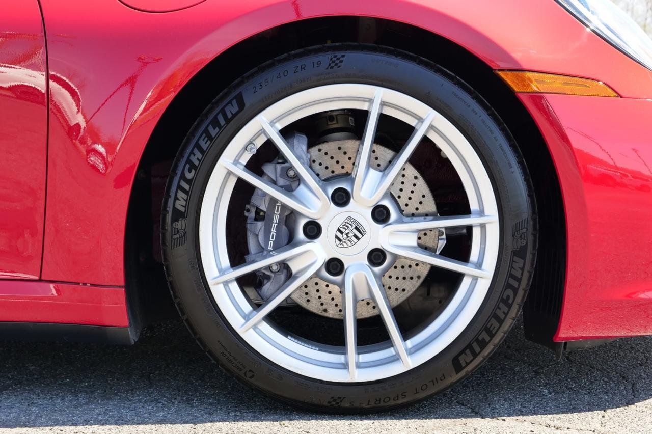 2021 Porsche 911 Carrera / Premium Package / Front Axle System! Lincolnton NC