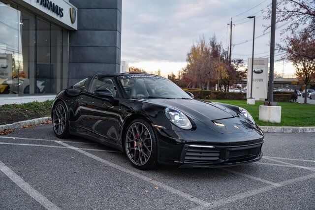 2021 Porsche 911 Targa 4S photo 3