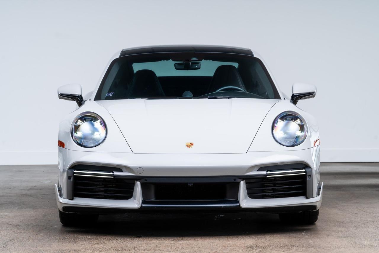 2021 Porsche 911 Turbo S ( 992.1 ) Front Axle Lift / Sport Exhaust / $30k i Portland OR