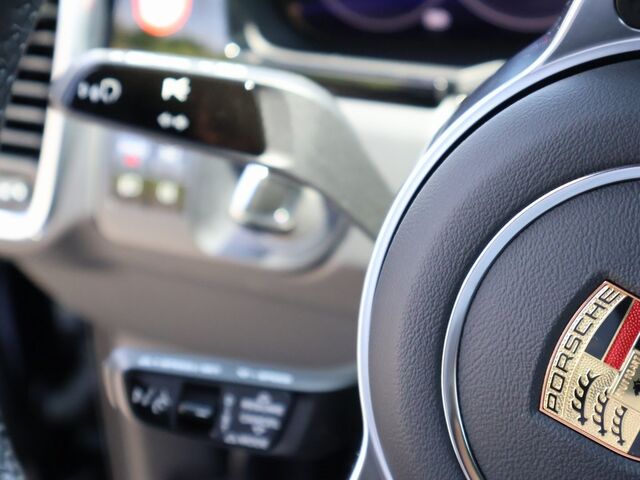 2021 Porsche Cayenne  Oshkosh WI