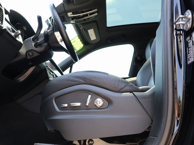 2021 Porsche Cayenne  Oshkosh WI