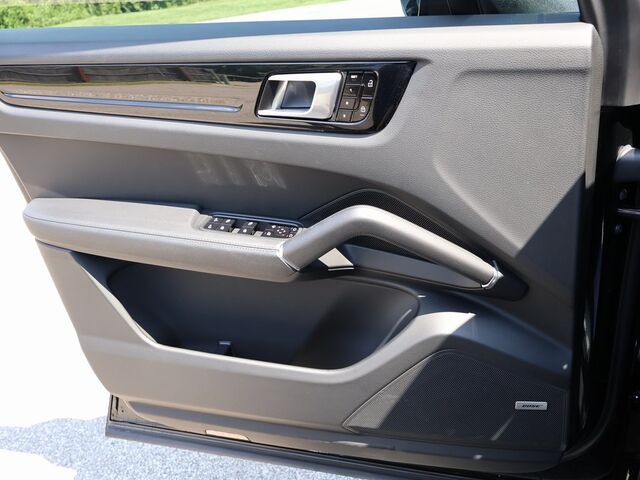 2021 Porsche Cayenne  Oshkosh WI