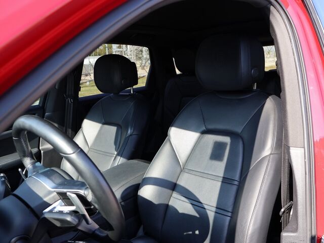 2021 Porsche Cayenne  Oshkosh WI