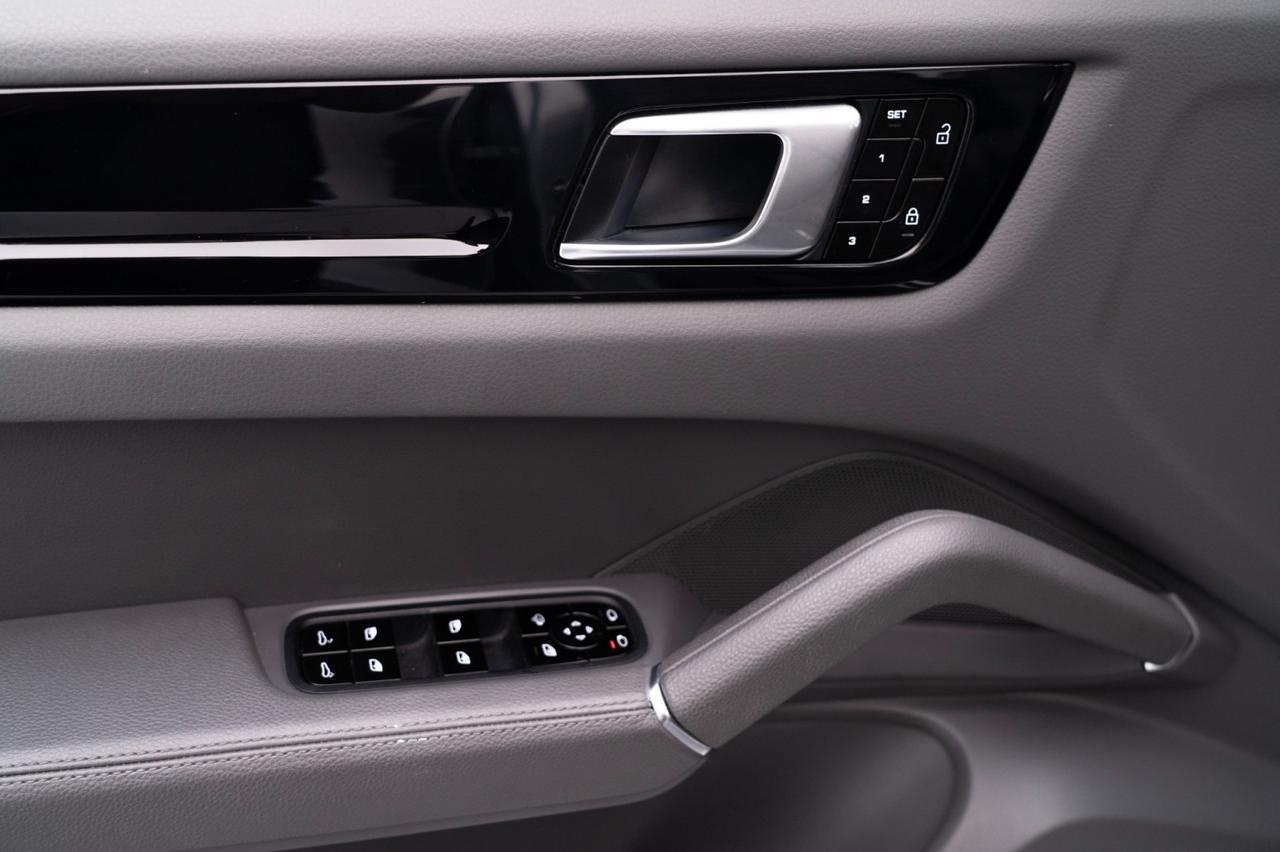 2021 Porsche Cayenne Pompano Beach FL
