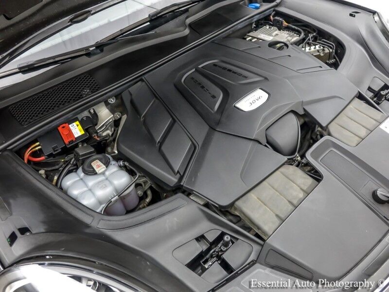 2021 Porsche Cayenne Willowbrook IL