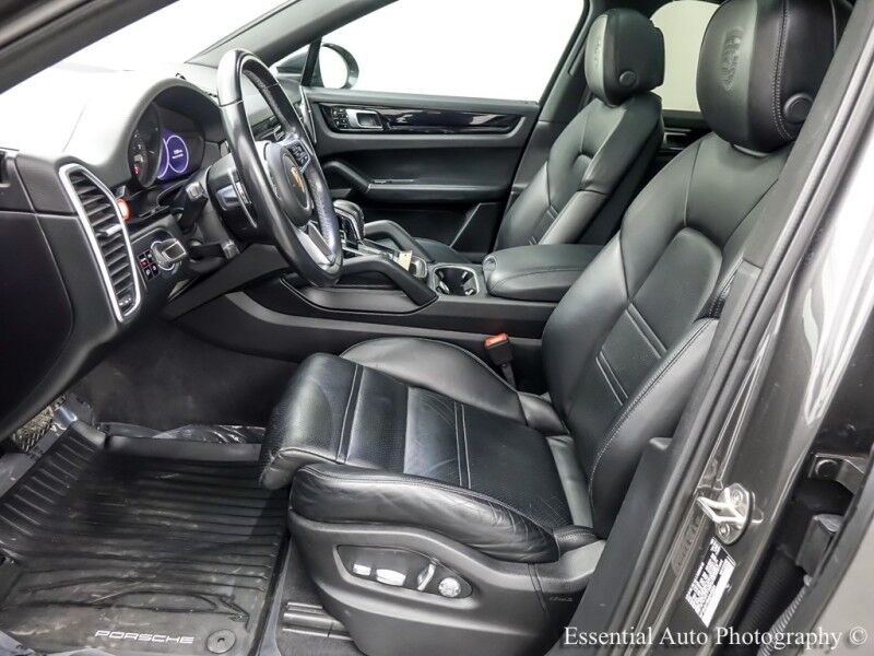 2021 Porsche Cayenne Willowbrook IL