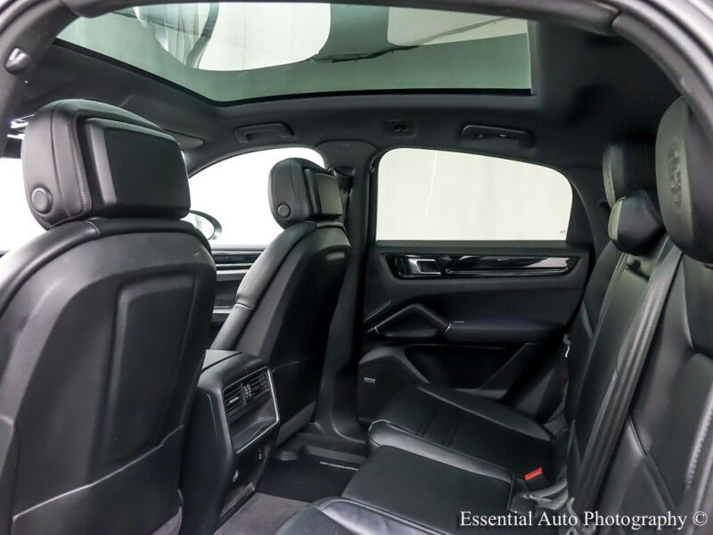 2021 Porsche Cayenne Willowbrook IL