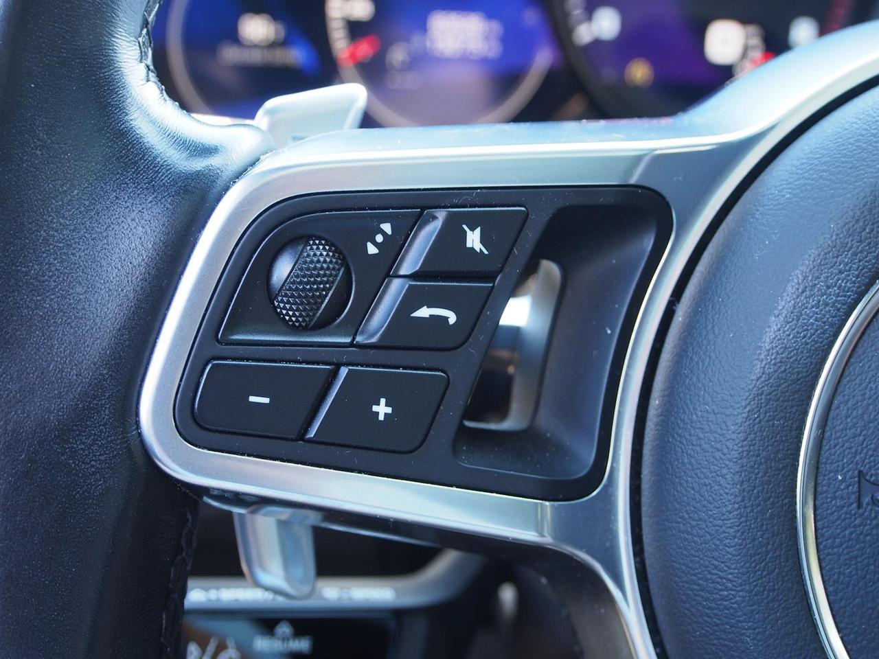 2021 Porsche Cayenne Base