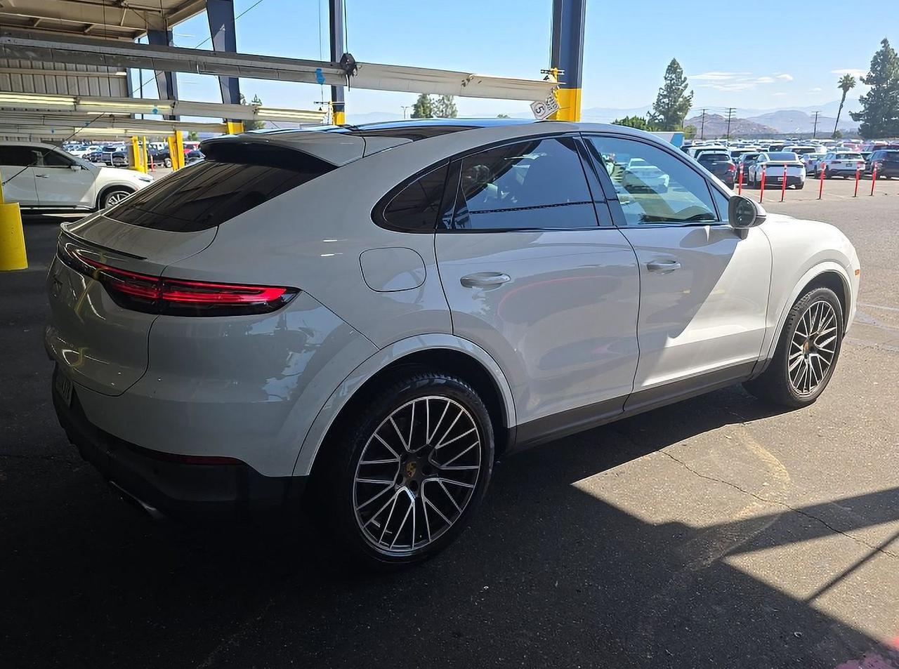 2021 Porsche Cayenne Coupe Base Gladstone OR