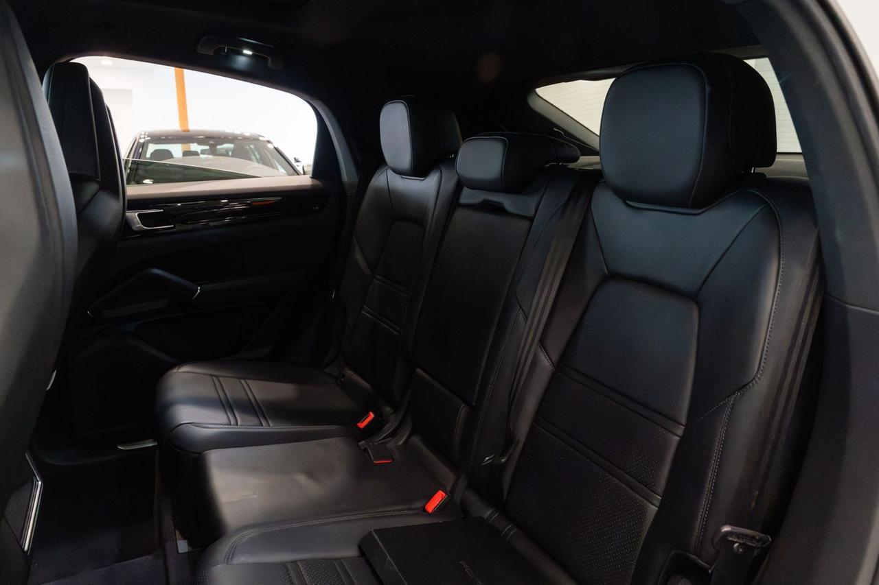 2021 Porsche Cayenne Coupe Base Gladstone OR
