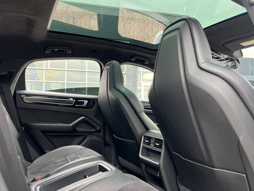 2021 Porsche Cayenne Coupe GTS Indianapolis IN