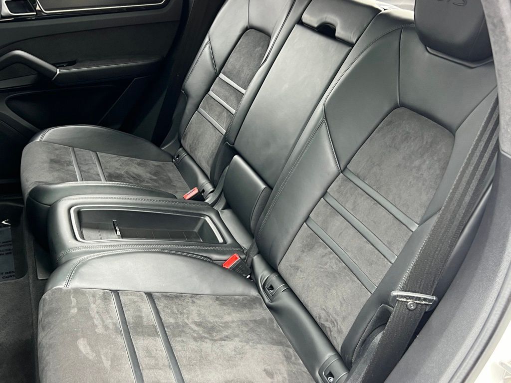 2021 Porsche Cayenne Coupe GTS Indianapolis IN