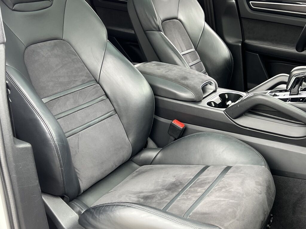 2021 Porsche Cayenne Coupe GTS Indianapolis IN