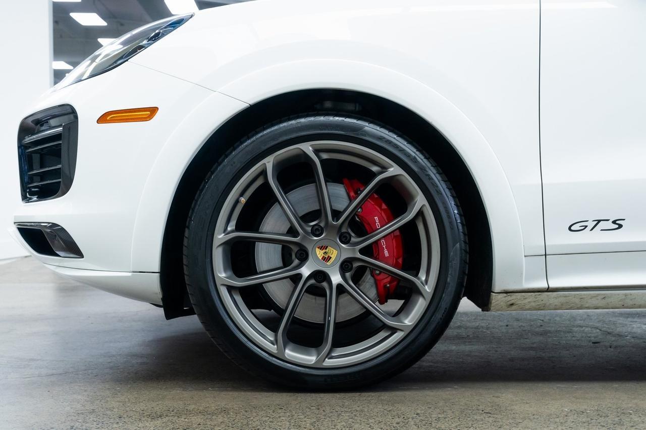 2021 Porsche Cayenne Coupe GTS Lightweight Package Houndstooth Seats Premium Plus Portland OR