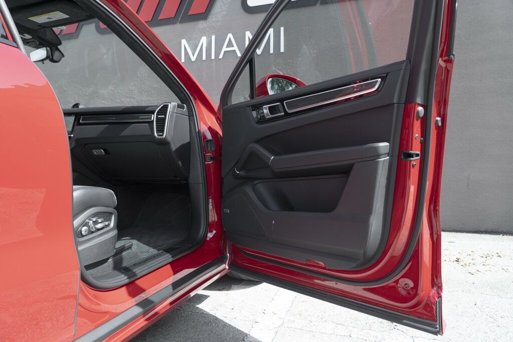 2021 Porsche Cayenne Coupe GTS Miami FL
