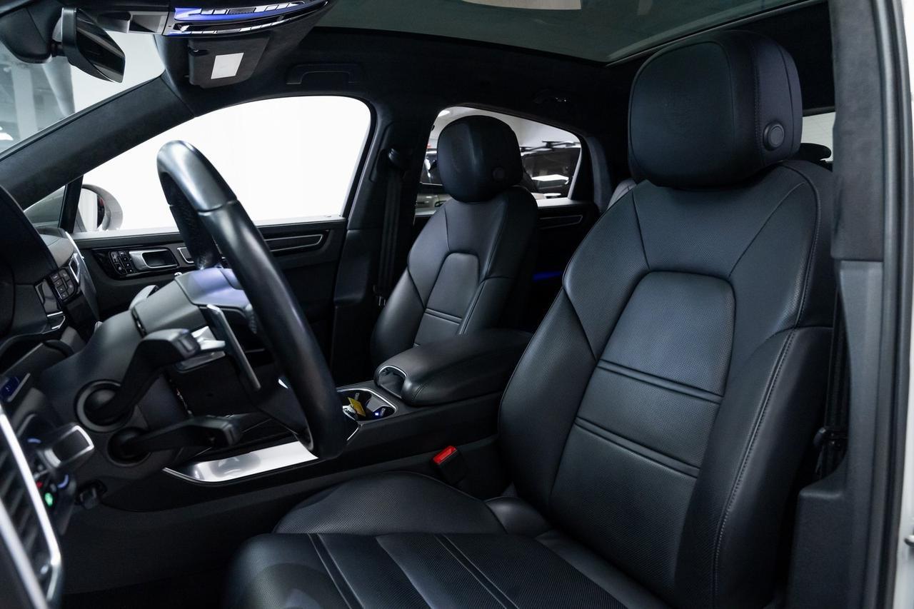 2021 Porsche Cayenne Coupe Turbo Sportdesign Package Performance Package Portland OR