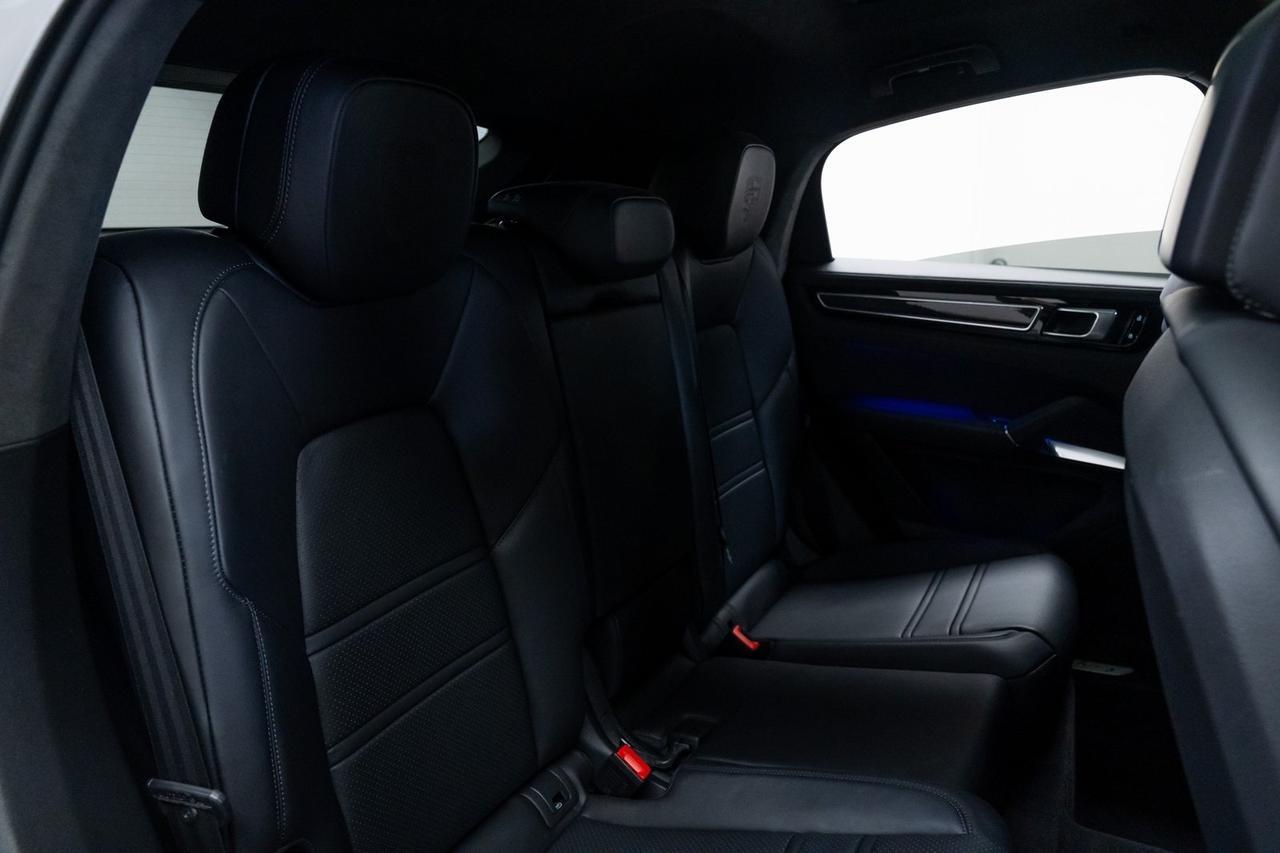 2021 Porsche Cayenne Coupe Turbo Sportdesign Package Performance Package Portland OR