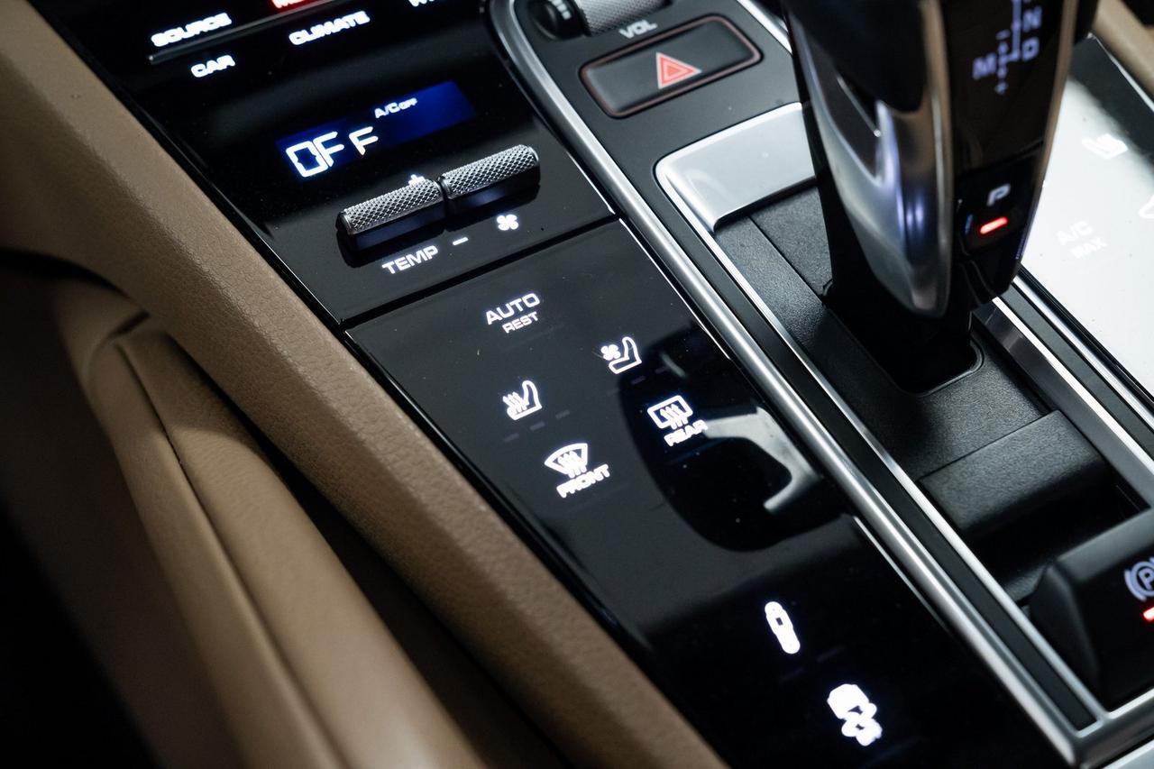 2021 Porsche Cayenne E-Hybrid Base 1 Owner Premium Plus Package Portland OR