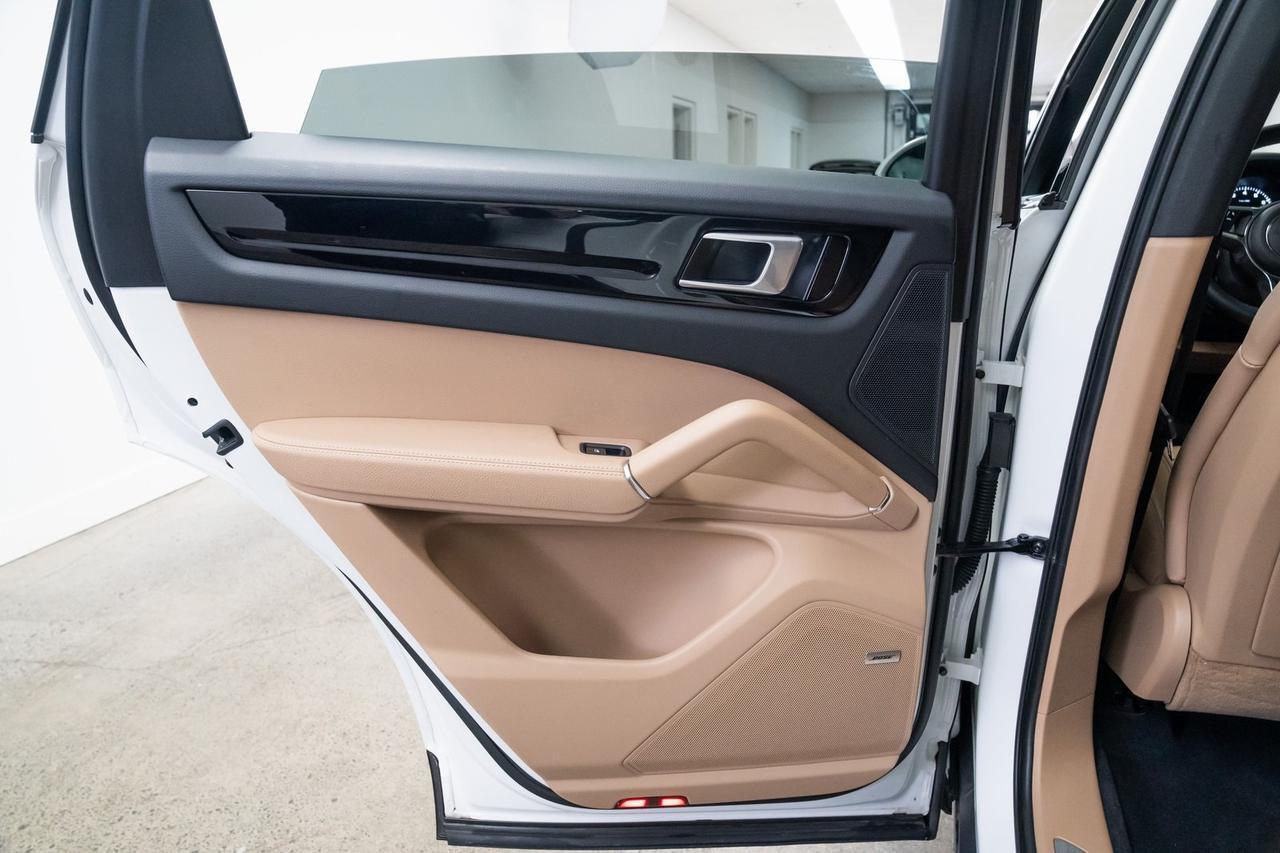 2021 Porsche Cayenne E-Hybrid Base 1 Owner Premium Plus Package Portland OR