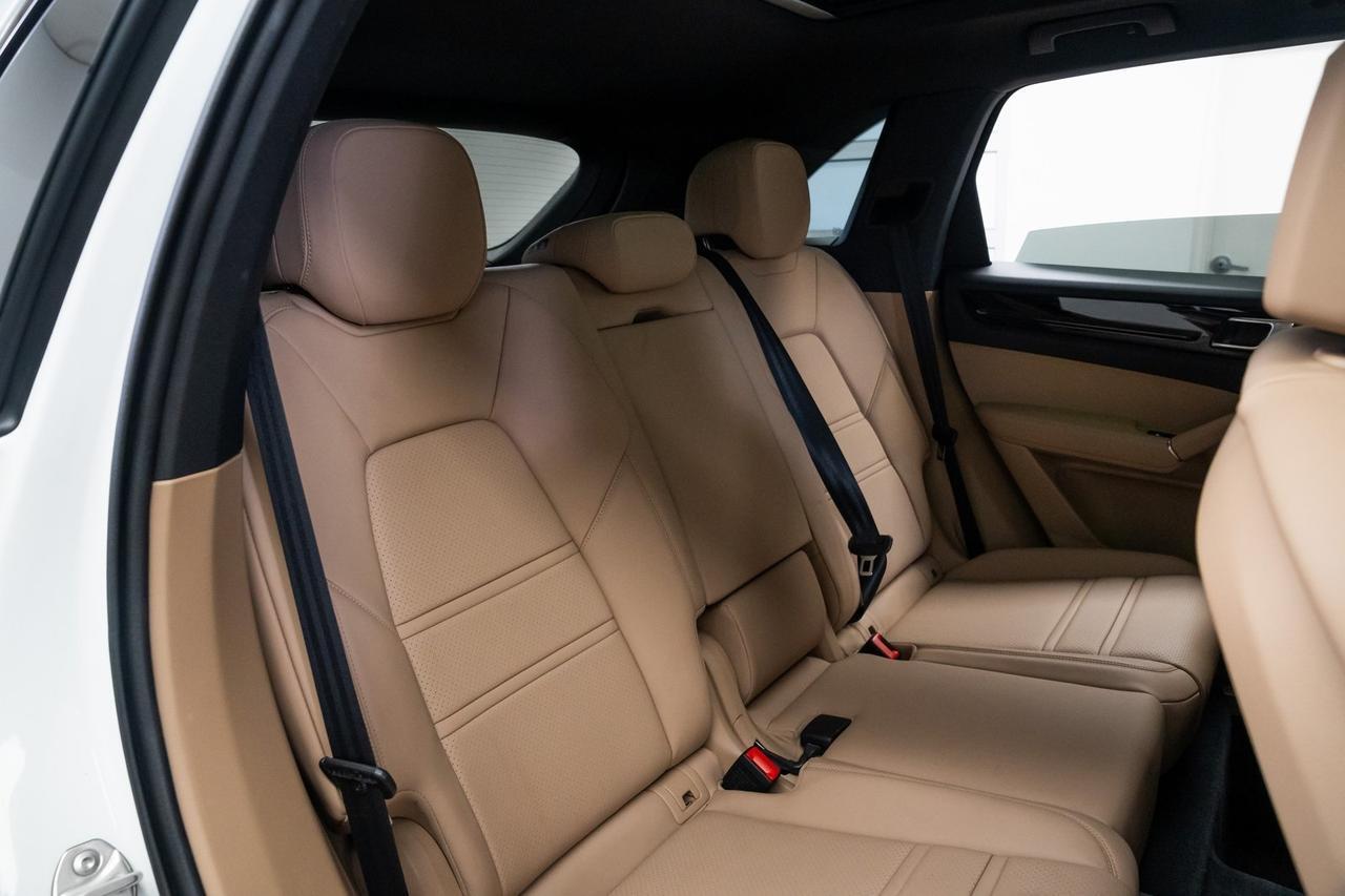 2021 Porsche Cayenne E-Hybrid Base 1 Owner Premium Plus Package Portland OR