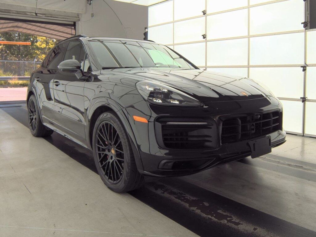 2021 Porsche Cayenne GTS