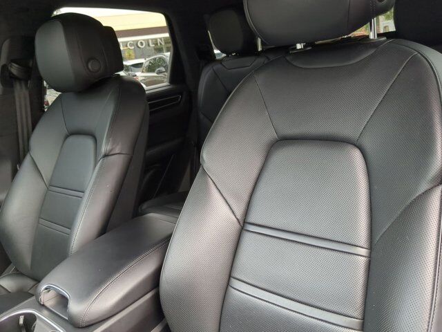 2021 Porsche Cayenne GTS