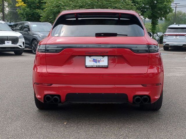 2021 Porsche Cayenne GTS