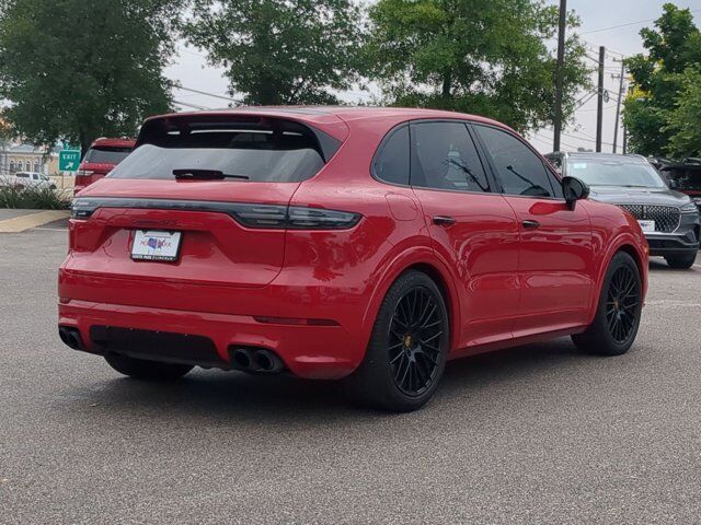 2021 Porsche Cayenne GTS