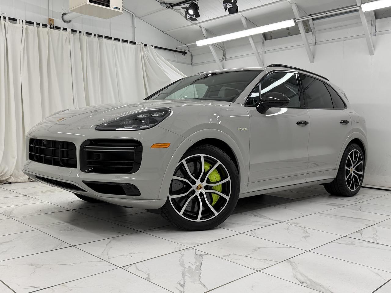 2021 Porsche Cayenne Turbo S E-Hybrid
