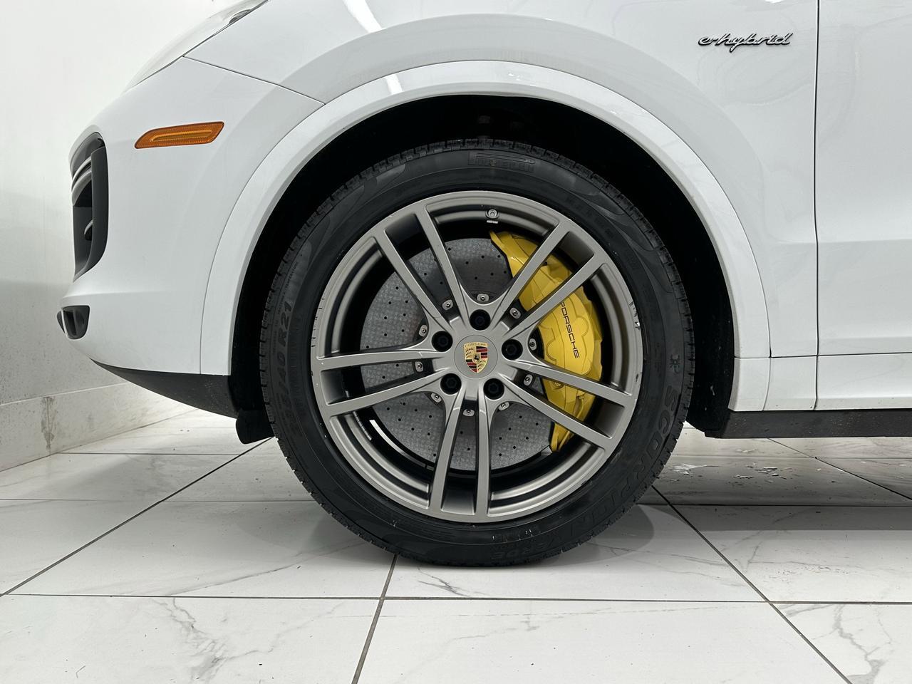 2021 Porsche Cayenne Turbo S E-Hybrid Newark DE