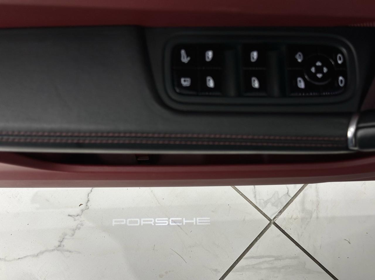 2021 Porsche Cayenne Turbo S E-Hybrid Newark DE