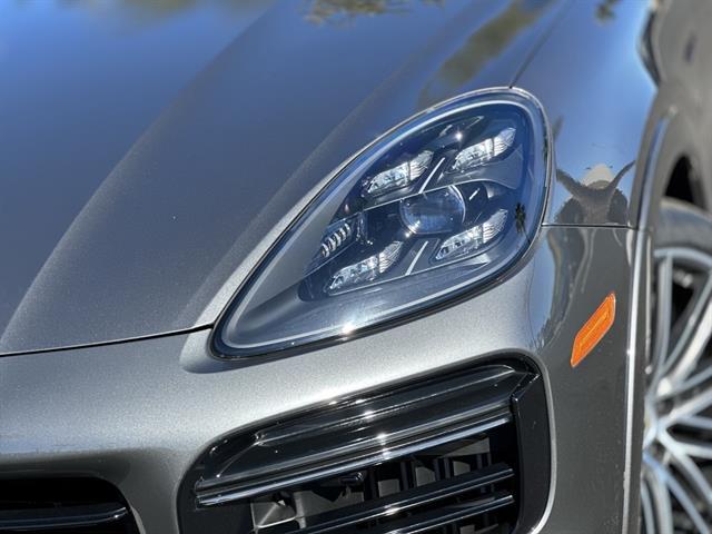 2021 Porsche Cayenne Turbo S E-Hybrid
