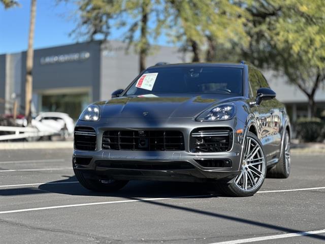 2021 Porsche Cayenne Turbo S E-Hybrid