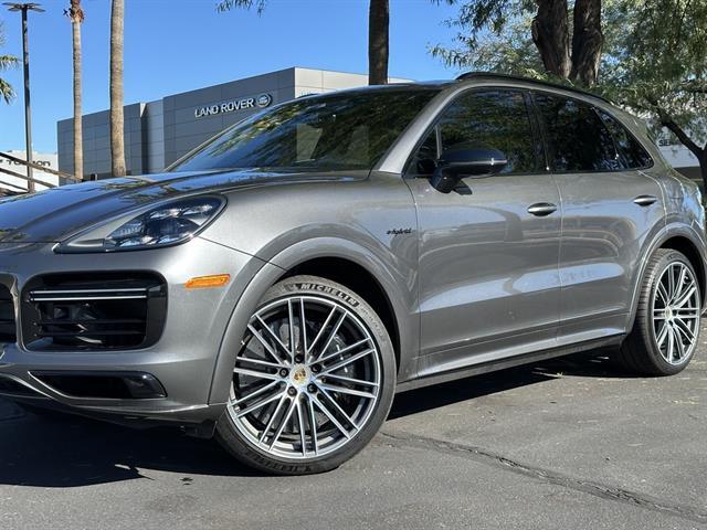 2021 Porsche Cayenne Turbo S E-Hybrid